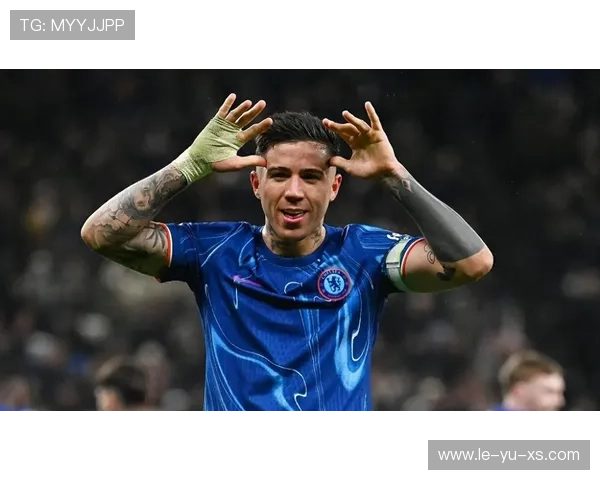 恩佐职业生涯新篇章:从青训新星到职业赛场的蜕变之路 恩佐职业生涯新篇章:从青训新星到职业赛场的蜕变之路