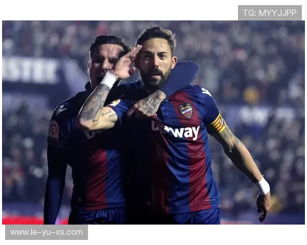 莱万特定位球战术奏效，精准传球策动多粒进球