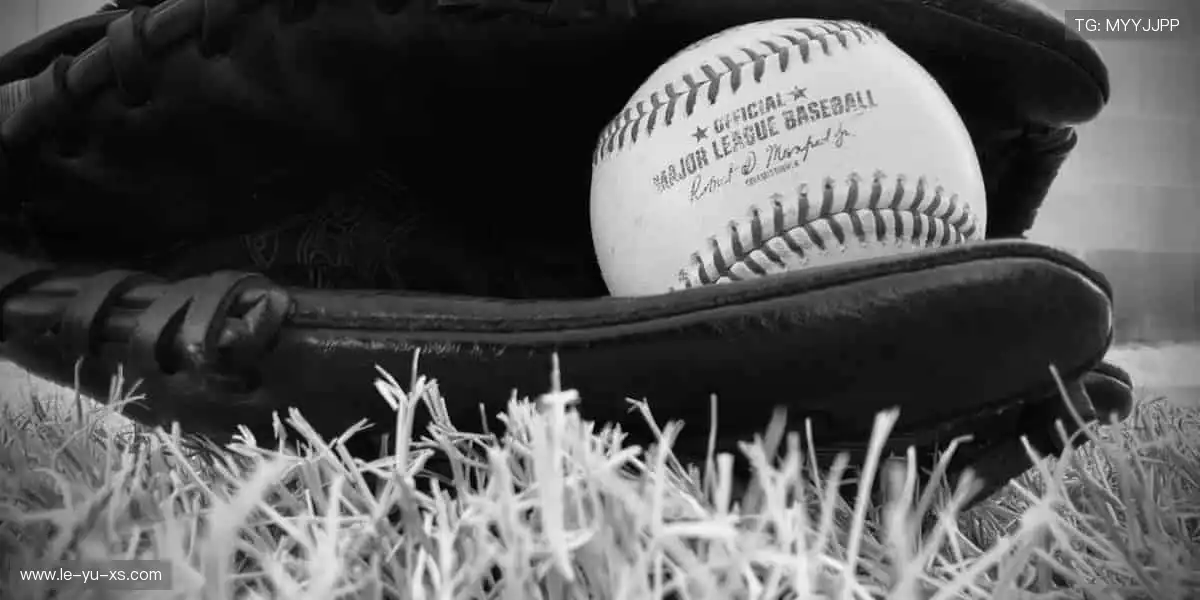 直播镜头锁定胜负悬念，你的呐喊永不迟到！📺